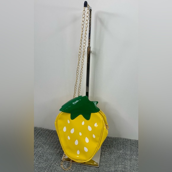 3/$20 Yellow Strawberry Shoulder Bag Crossbody Purse NEW - Picture 2 of 8